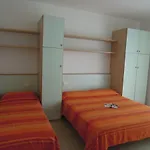 Apartament Comfy Flat 200mt From The Beach-beahost *
