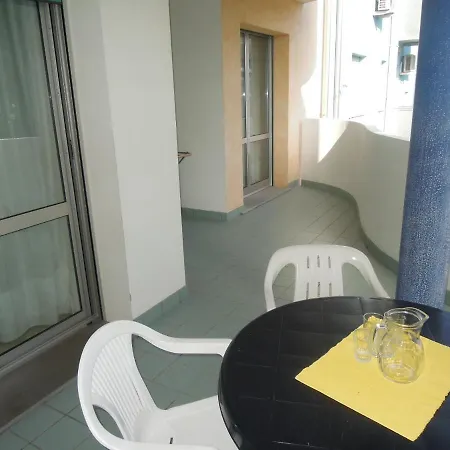 Comfy Flat 200mt From The Beach-beahost Апартаменти Бібіоне