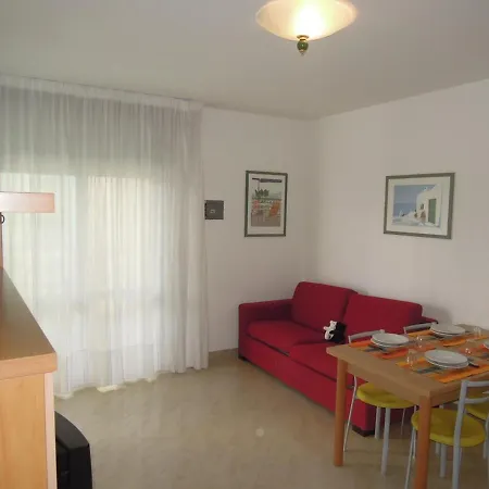 Comfy Flat 200 M From The - Beahost 아파트 *