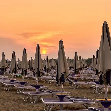 Comfy Flat 200 M From The Beach-beahost Apartamento